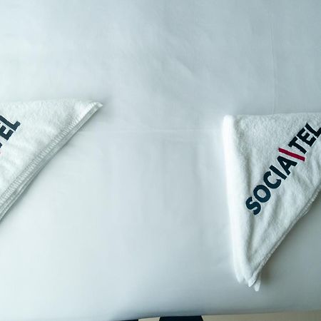 Socialtel Koh Samui (Adults Only) Hotel Bãi biển Chaweng Ngoại thất bức ảnh